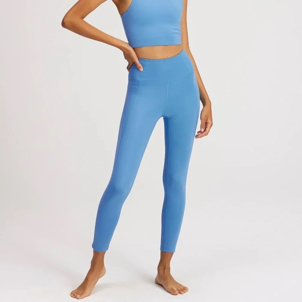 Girlfriend Collective Compressive High-Rise Legging in Haze (XS) - Picture 1 of 10